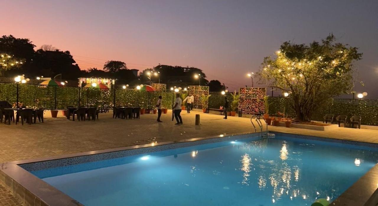 The Jalsa Resort Lonavala Exteriör bild
